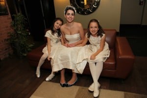 Bride and friends Montreal wedding photographer