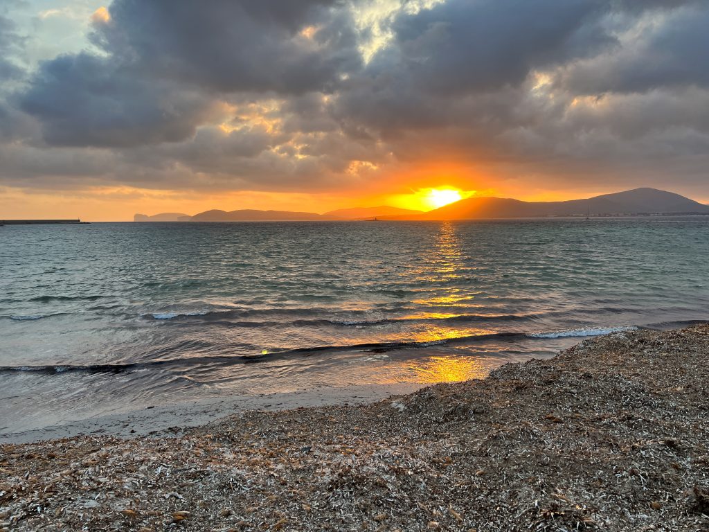 CREDIT Julian Haber-20240702-ItaliaIMG_3847 Sunset in Alghero