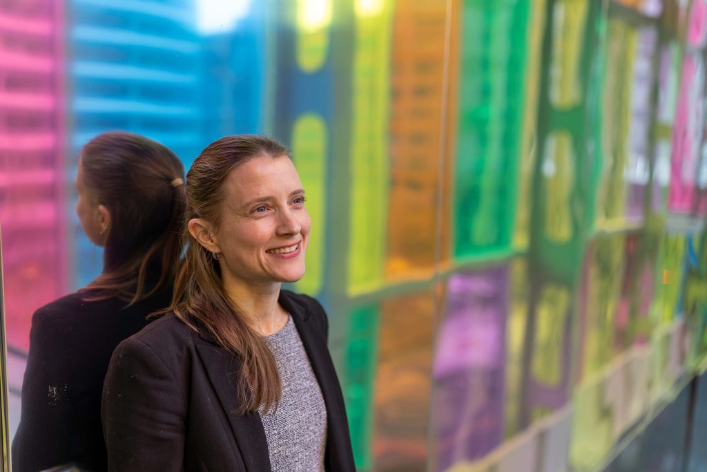 CREDIT Julian Haber- Portrait Styles20230503-AA8A0930 Female executive with colourful background