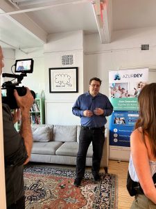 CREDIT Julian Haber-Behind the scenes-20240523-IMG_1141 Video interview at a live event