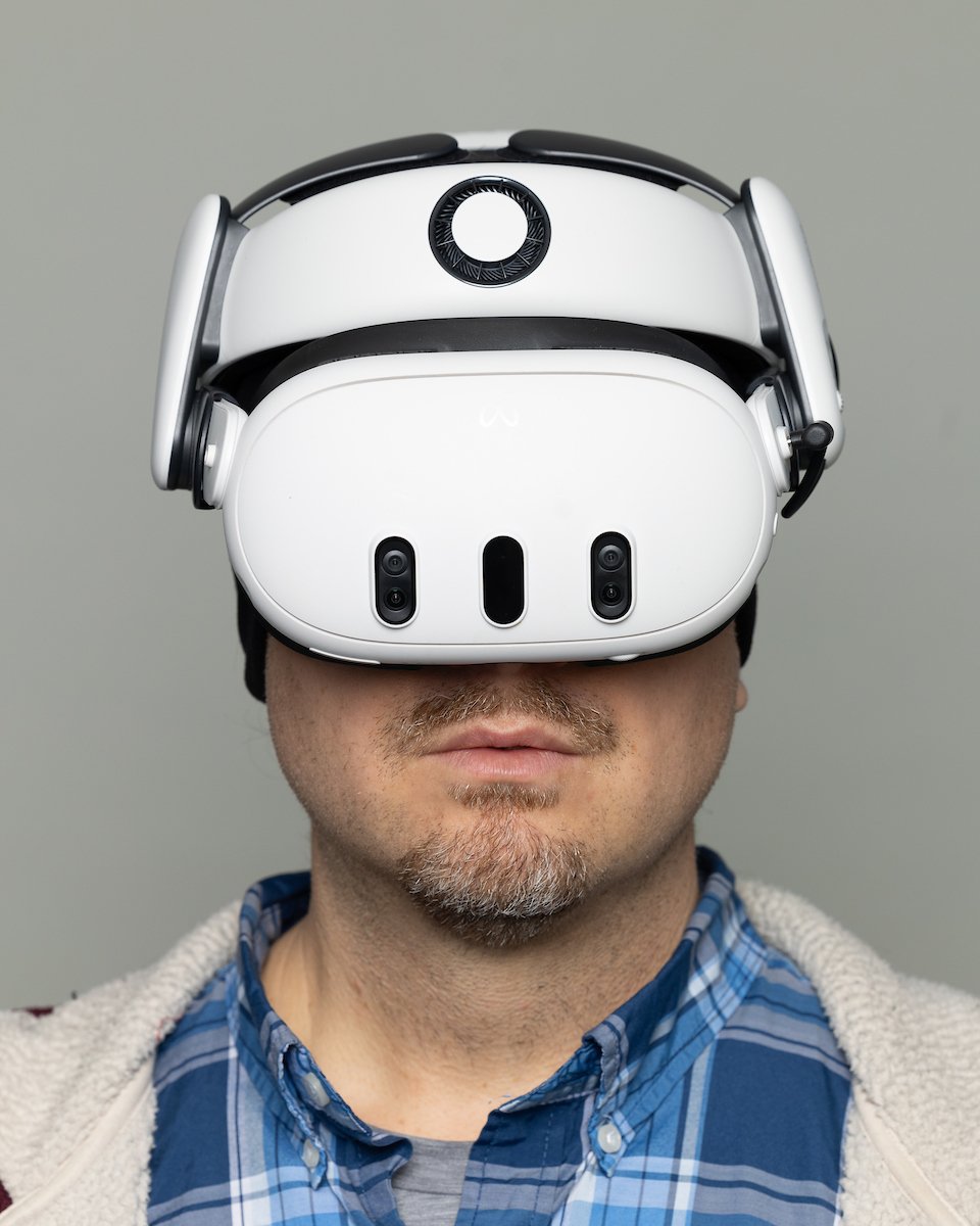 Man wearing VR googles