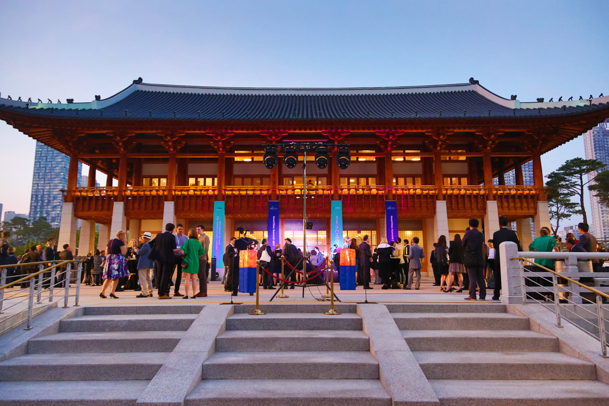 julian-haber-new-cities-summit-south-korea-architecture Traditional Korean architecture illuminated at night during the New Cities Foundation summit in Incheon — Julian Haber